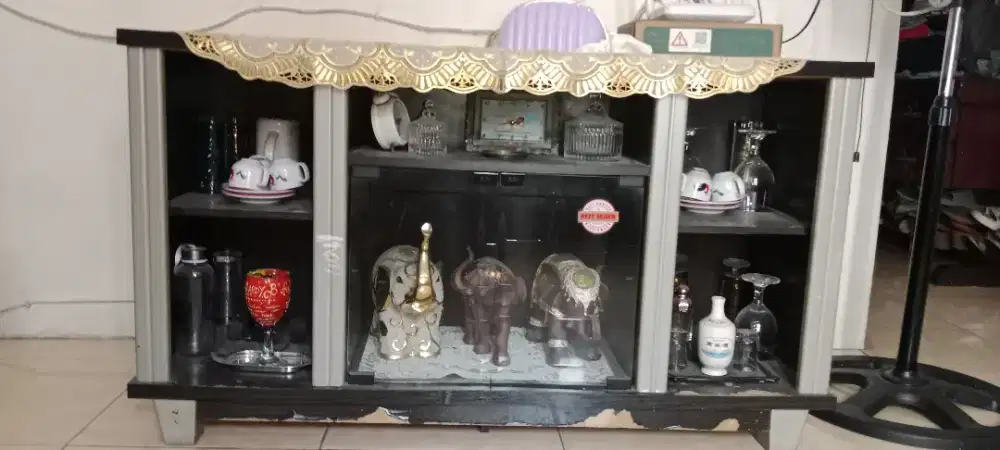 RAK / LEMARI TV