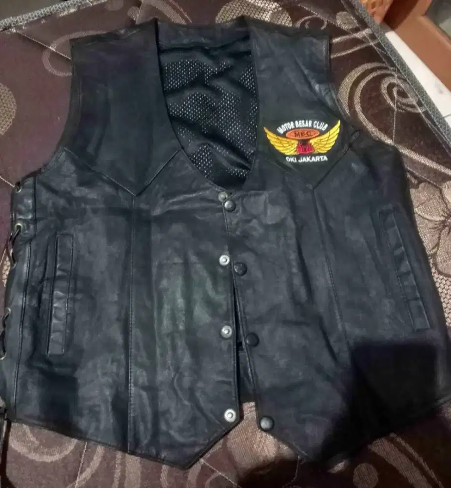 Rompi/Vest Kulit