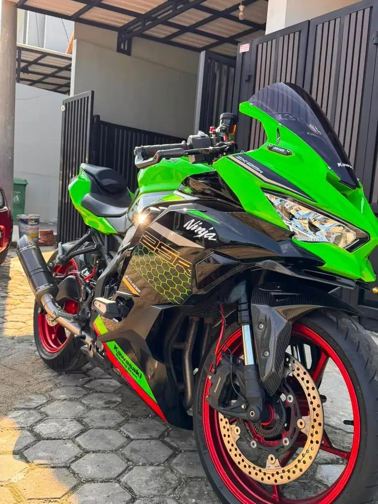 Dijual Kawasaki Ninja ZX25R 2021 ABS QS Hijau Favorit