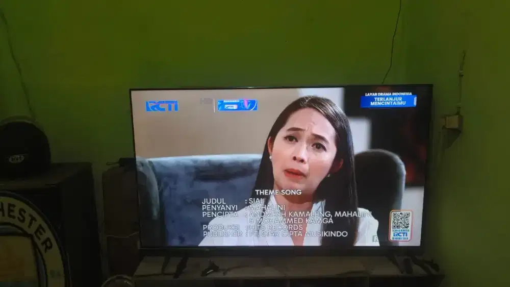 POLYTRON 4K UHD SMART GOOGLE TV65 inc