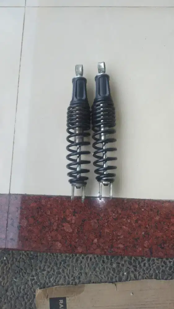 Shocbreker belakang origimal Aerox old