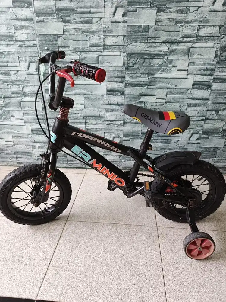 Sepeda Anak uk 12 inch 4-6 tahun