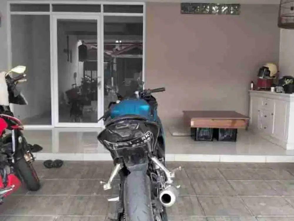 dijual rumah siap huni taman kopo indah 2