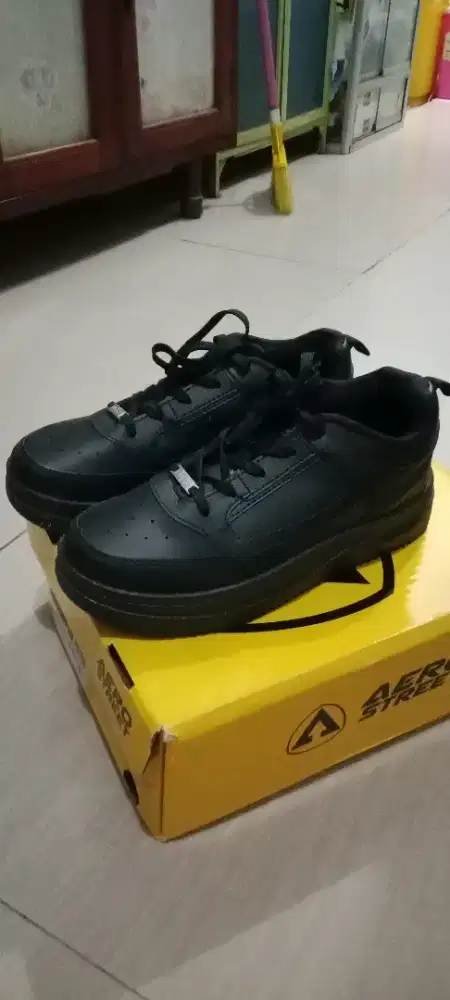 Sepatu aerostreet broklyn size 41
