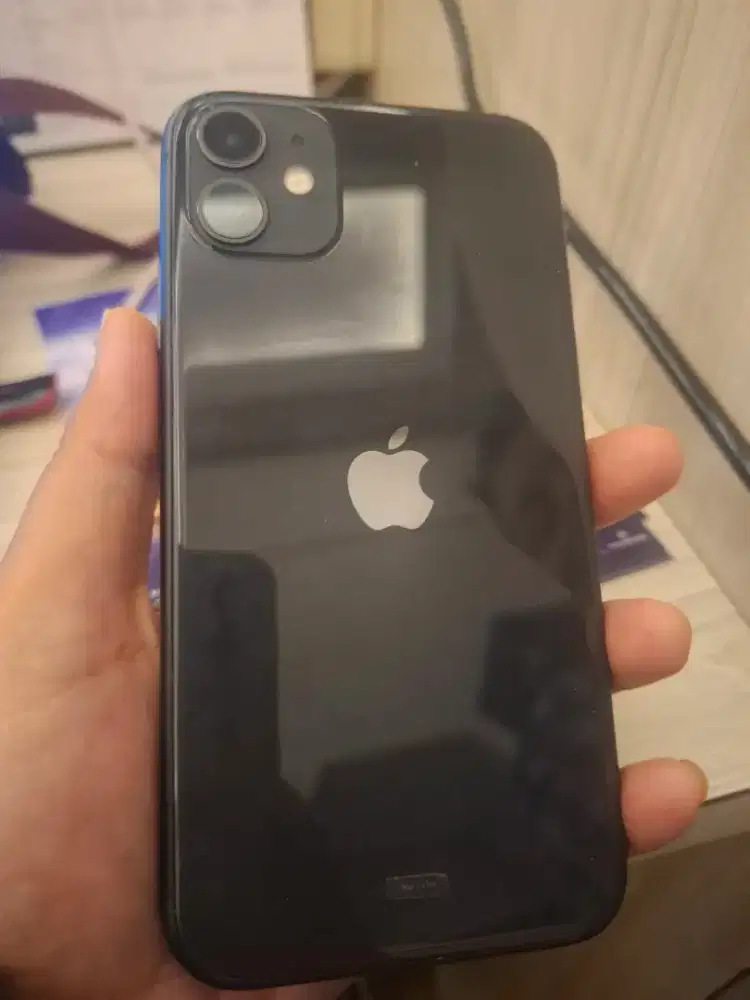 Dijual cepat iphone 11 64gb