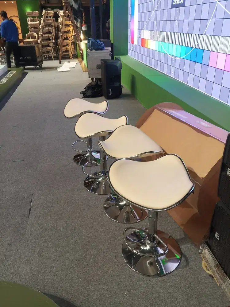 PENYEDIA KURSI BARSTOOL MEDAN