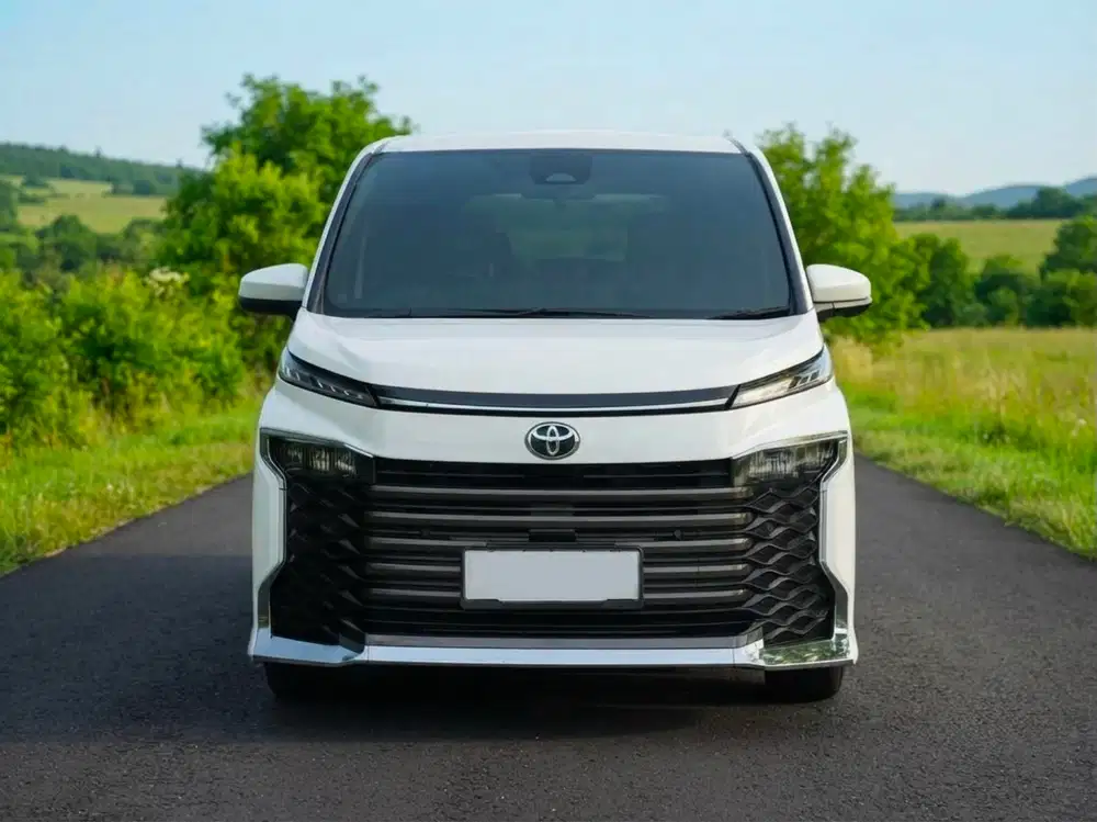 Toyota Voxy 2.0 AT
Nopol : L Tahun : 2022