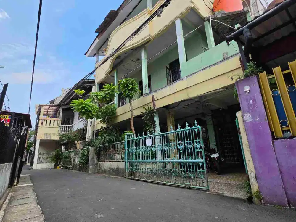 Rumah Tua Masih Aktif Buat Kos di Cempaka Putih Jakarta Pusat