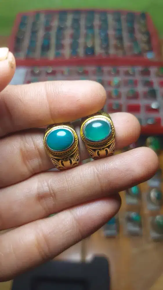 Batu bacan doko kantoran
