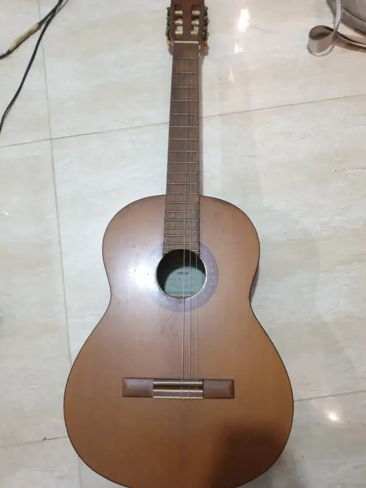 Jual gitar asli barang kali berminat