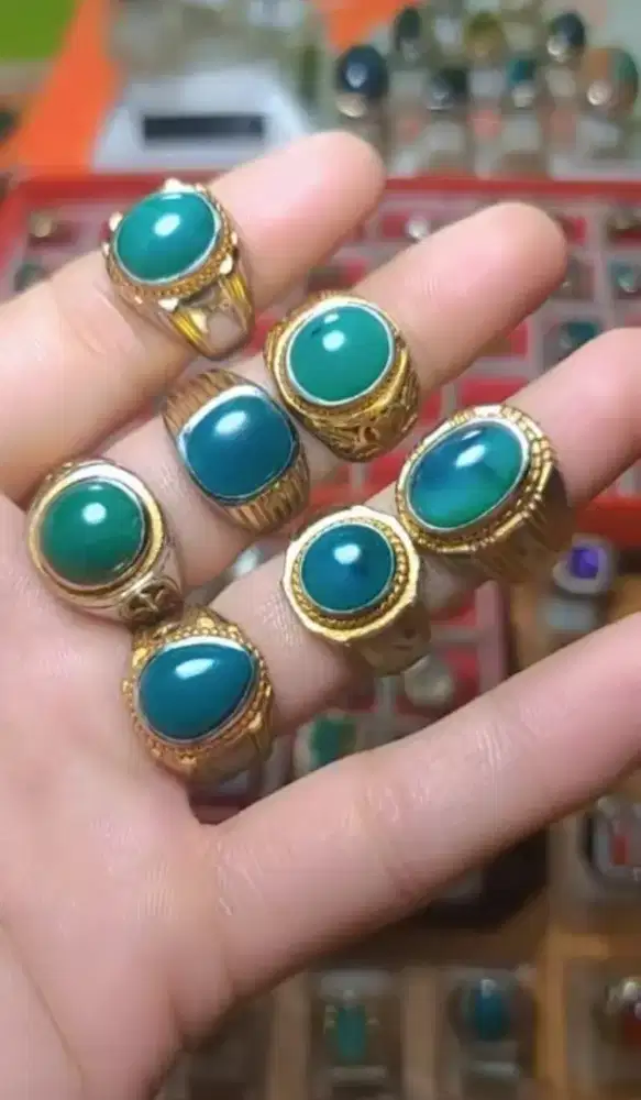 Batu bacan kantoran borong