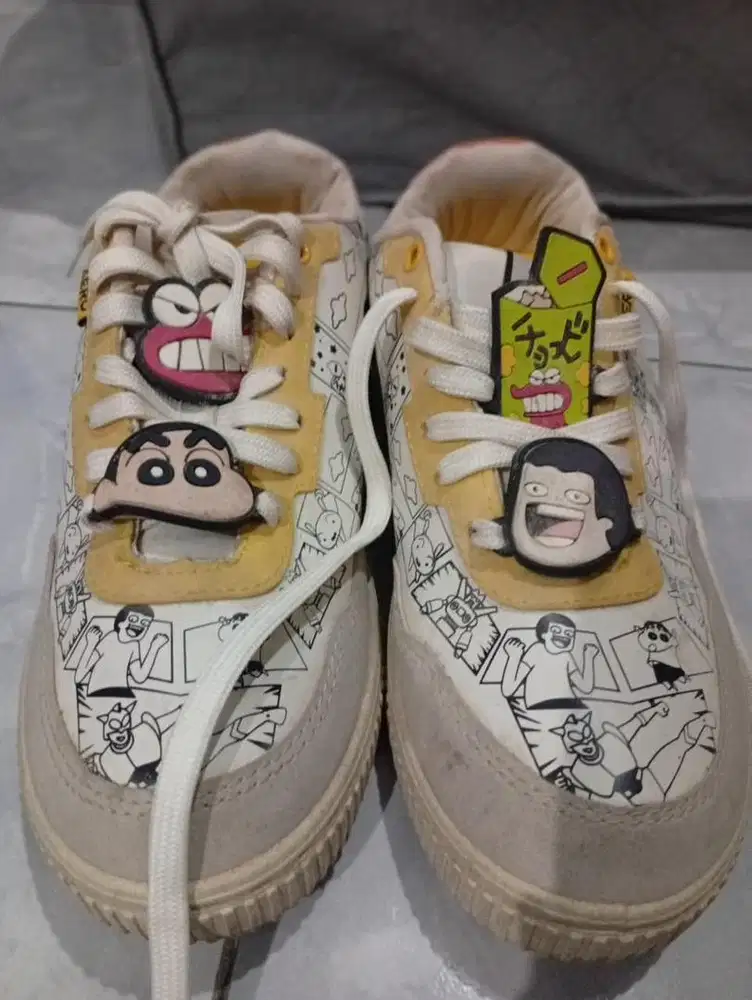 SEPATU AEROSTREET x SHINCHAN ORIGINAL SIZE 38 | Unik & Rare