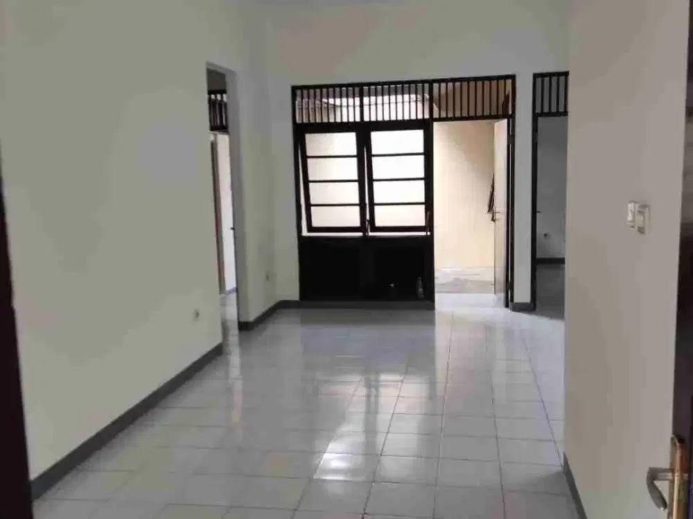 Rumah disewakan