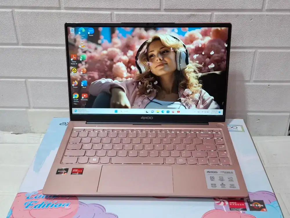 LAPTOP AXIOO Hype 5 AMD X3 /AMD Ryzen 5-3500U RAM 8GB SSD 256GB
