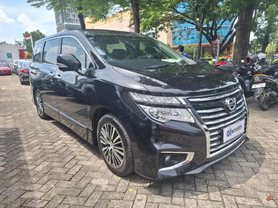 DP MURAH Nissan Elgrand 3.5 Highway Star Bensin-AT 2011  CWYRB