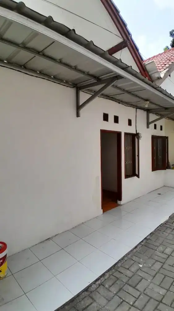 Disewakan rumah type 36 2 KT 1 KM lokasi nyaman dan tenang