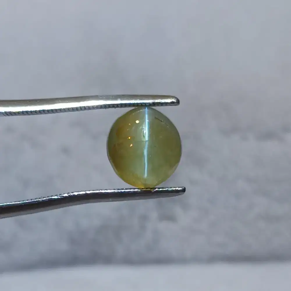 Natural Cat Eye Chrysoberyl 4.02 crt