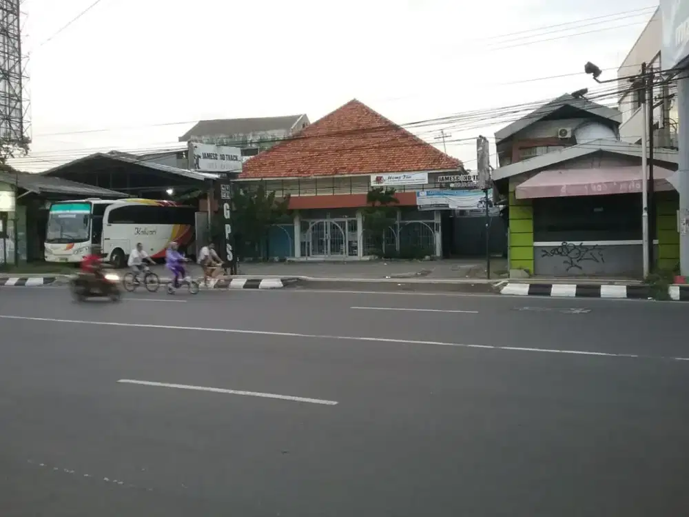 DISEWAKAN BANGUNAN KOMERSIL, JALAN RAYA UTAMA KOTA SEMARANG SIMPANG LIMA