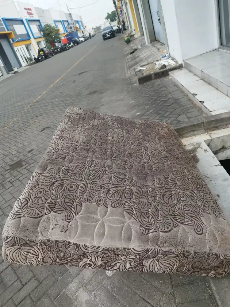 Ready kembali Spring bed bekas