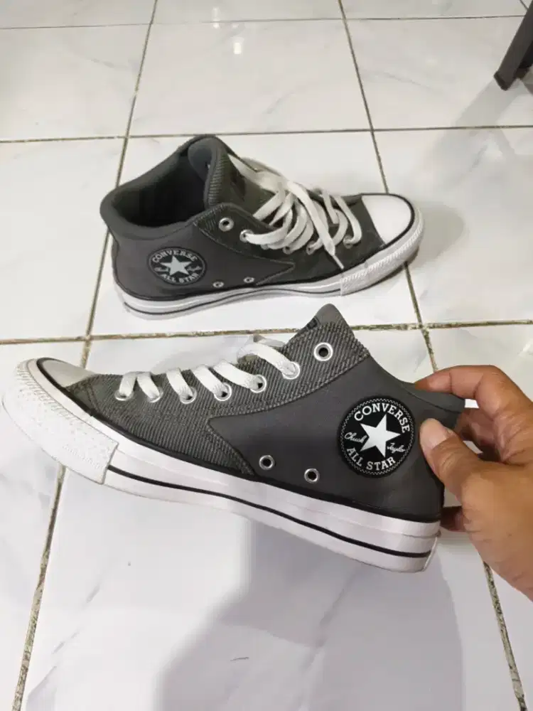 Sepatu Converse