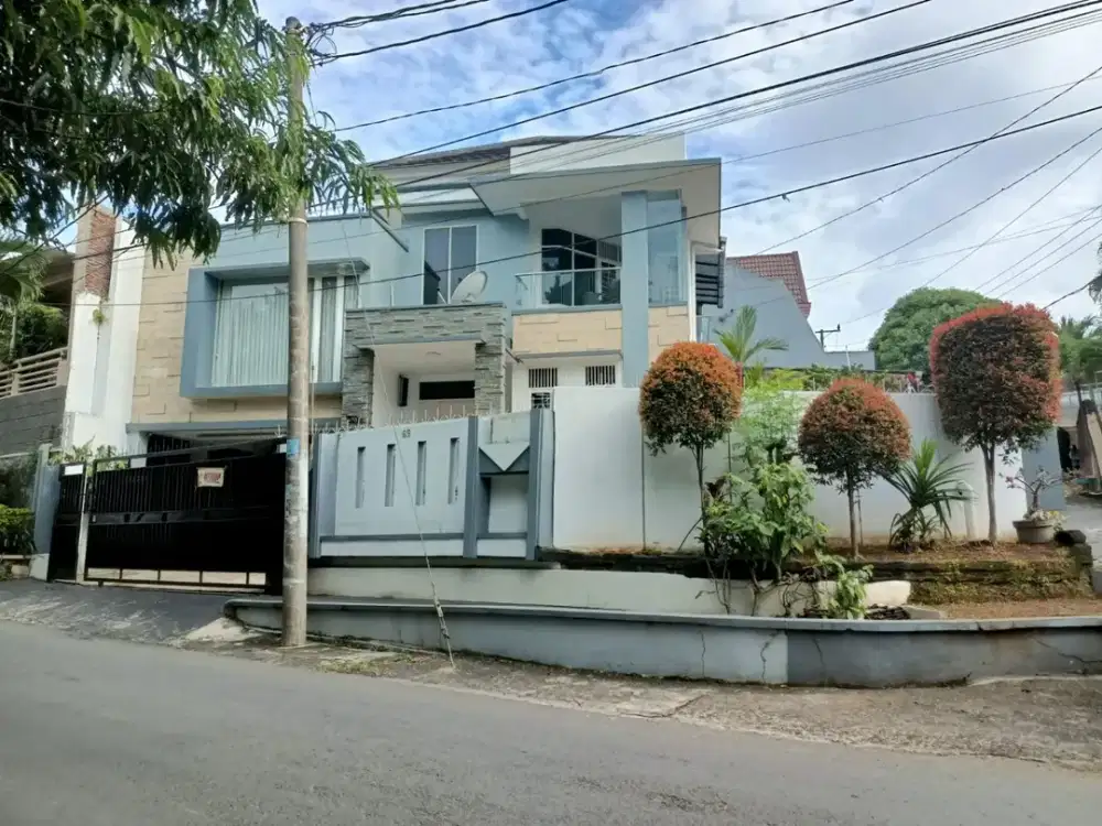 Disewakan Rumah Siap Huni dan Nyaman Bukit Sari, Banyumanik. Semarang - 11780