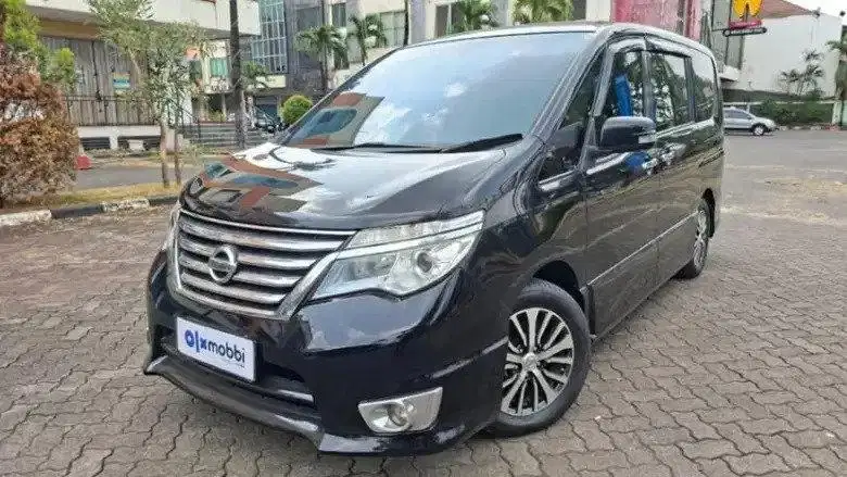 Pajak Panjang - Nissan Serena 2.0 Highway Star Bensin-AT 2015
