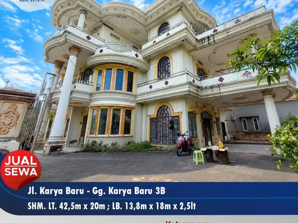Rumah Mewah Lokasi Strategis Karya Baru, Pontianak