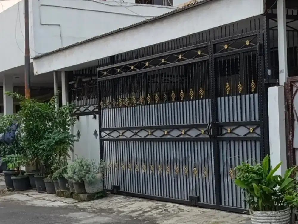 Dijual Rumah hdp selatan, 8x15, Citra garden 1