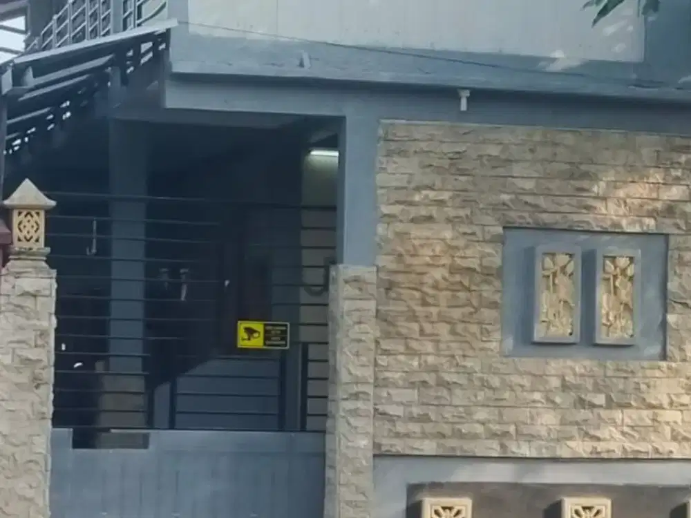 Kos-kosan murah lantai 2 di Batu layar di dekat Senggigi