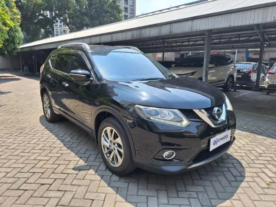DP MURAH Nissan X-Trail 2.5 Bensin-AT 2015  CPBLB