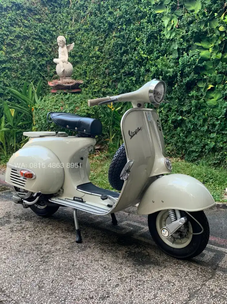 Vespa VBB 1961 France / Dolphin