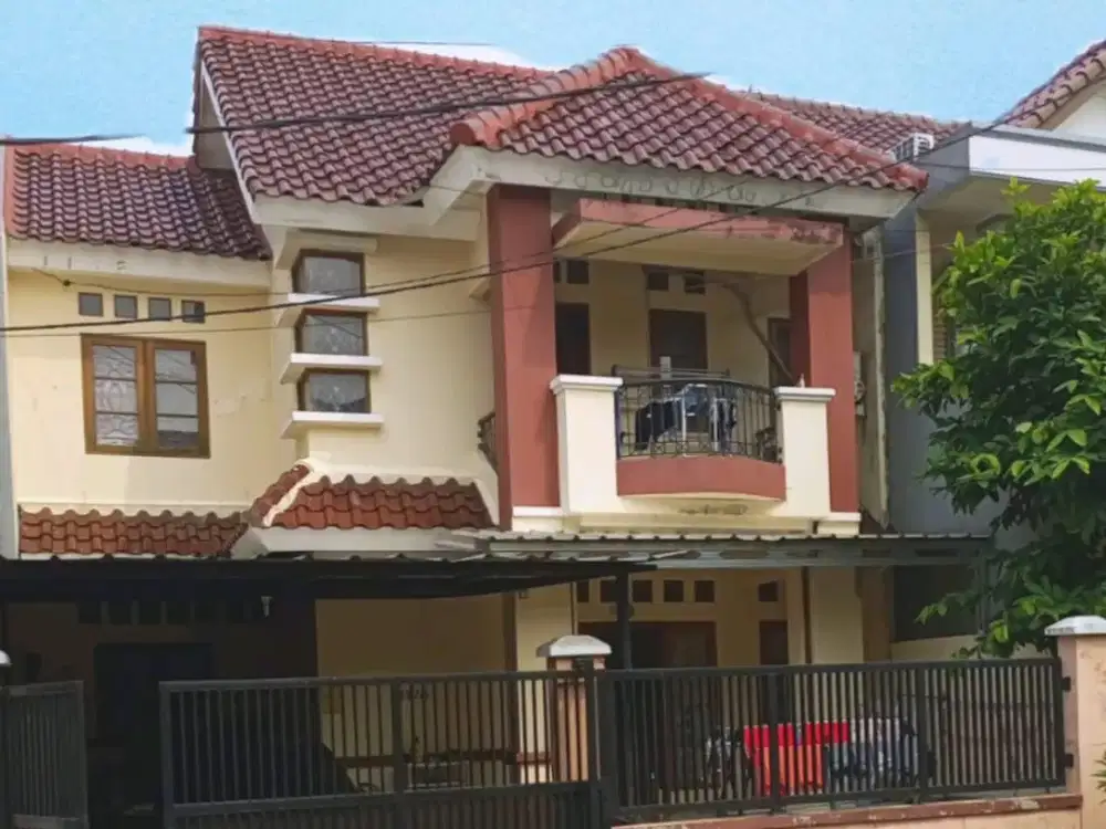 Rumah 2 Lantai Bebas Banjir di Kemang Pratama Bekasi