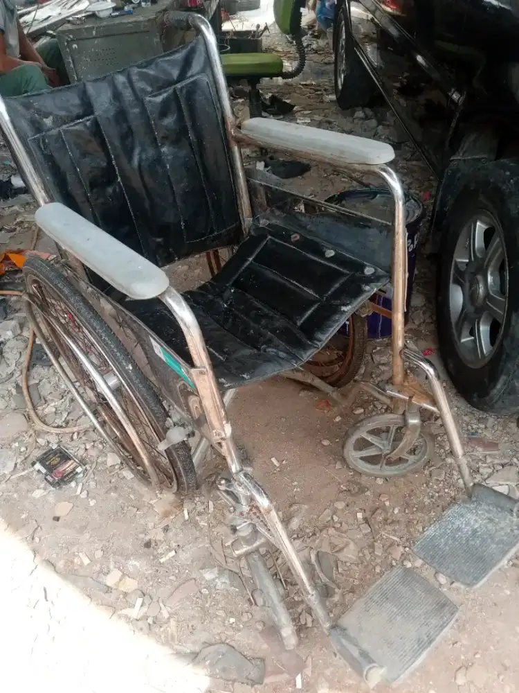 Jual kursi roda seken bisa di gunakan