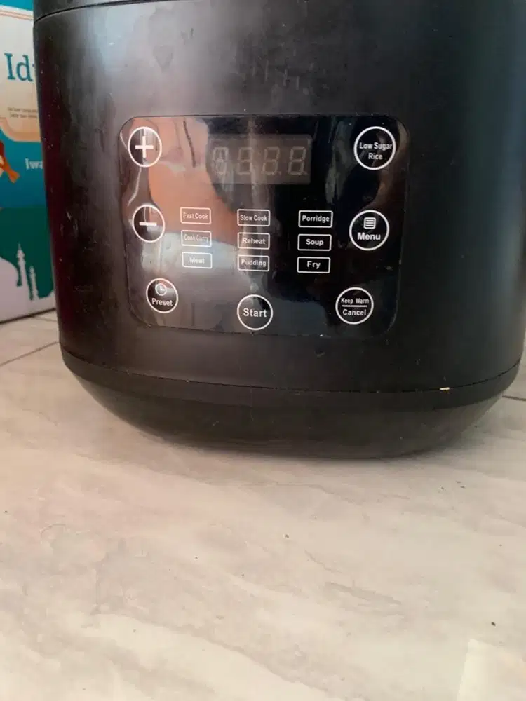 Rice cooker digital