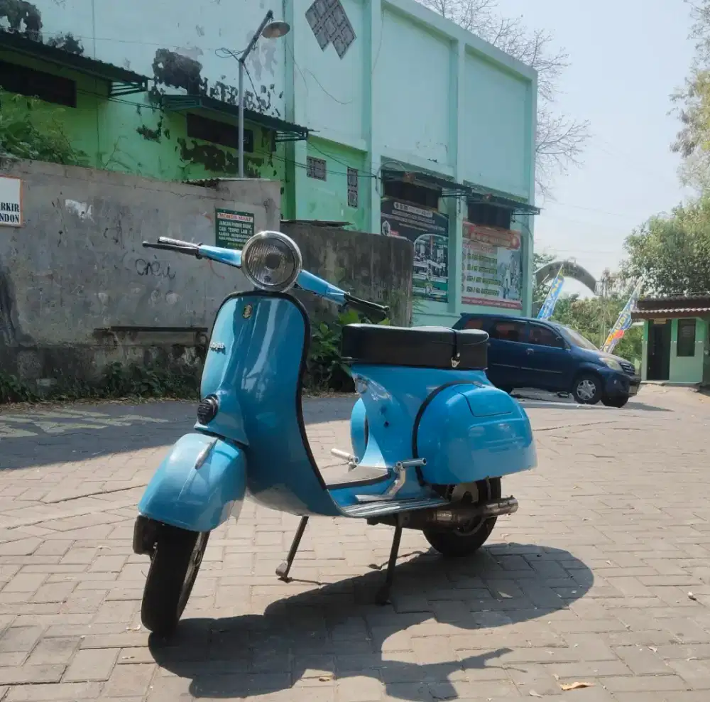 Vespa sprint Latin tahun 1970