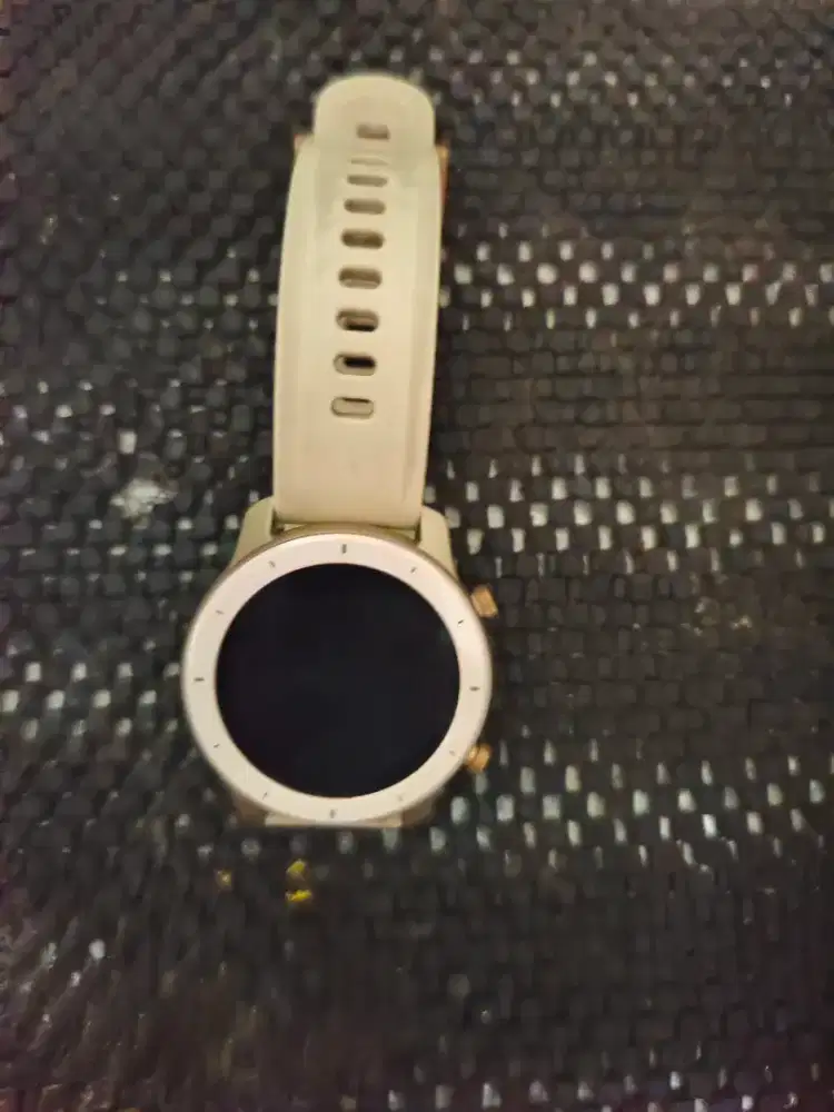 smartwatch amazfit GTR 42mm