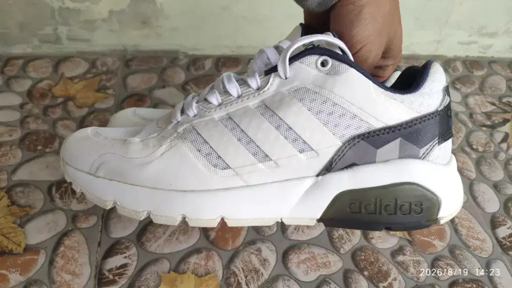 Adidas neo run size 40