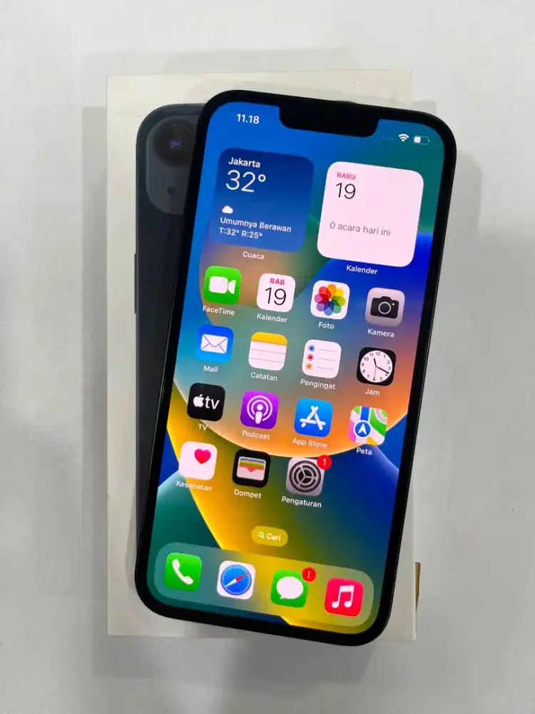 iPhone 13 128gb midnight (ex iBox)