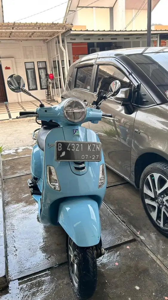 DIJUAL VESPA LX 125 i-get 2022 AZZURRO BLUE