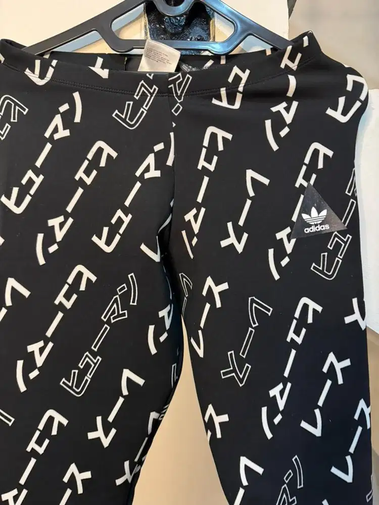 ADIDAS Celana Legging Wanita