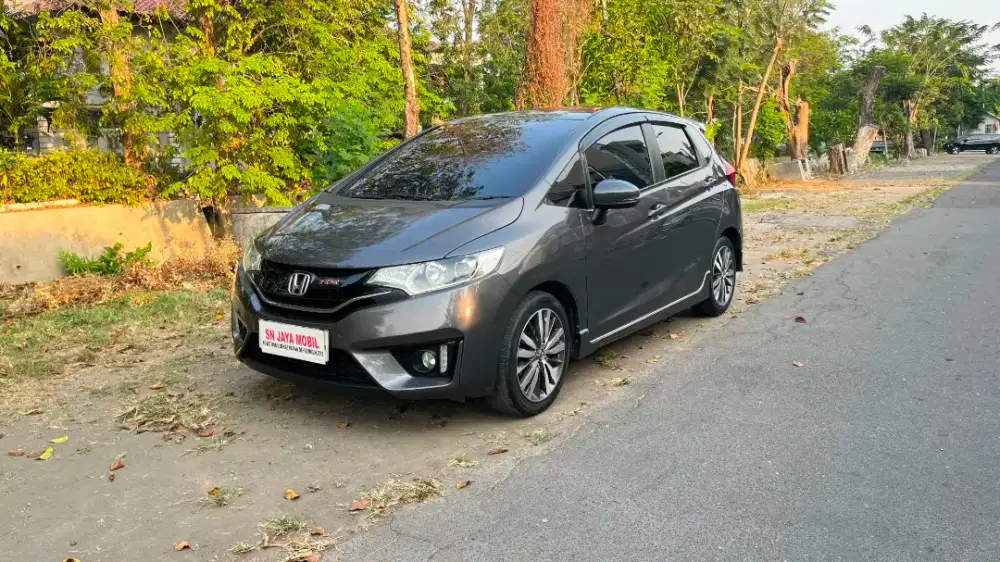 DP 28 JT HONDA JAZZ RS AT 2015