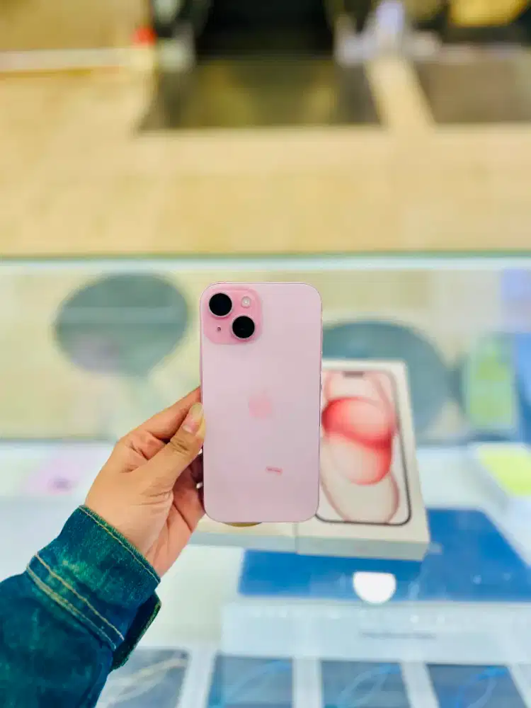 iPhone 15 256GB Pink BH 77% eks iBox Resmi original Lengkap Fullset