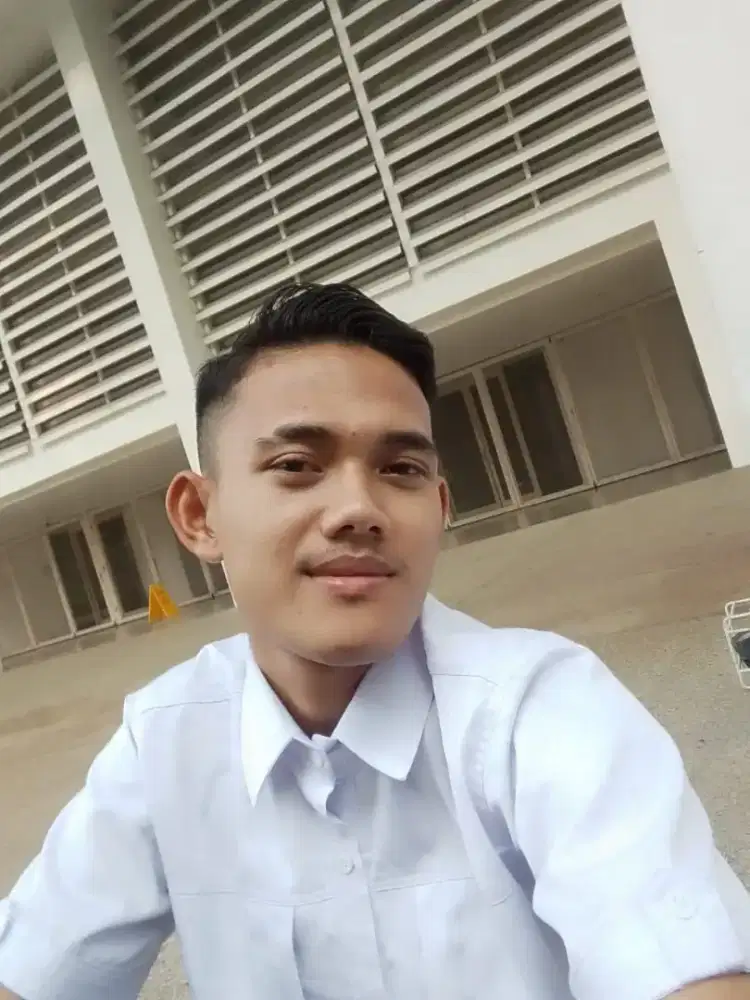 Mencari loker/driver pribadi modal sim a KTP aktif
