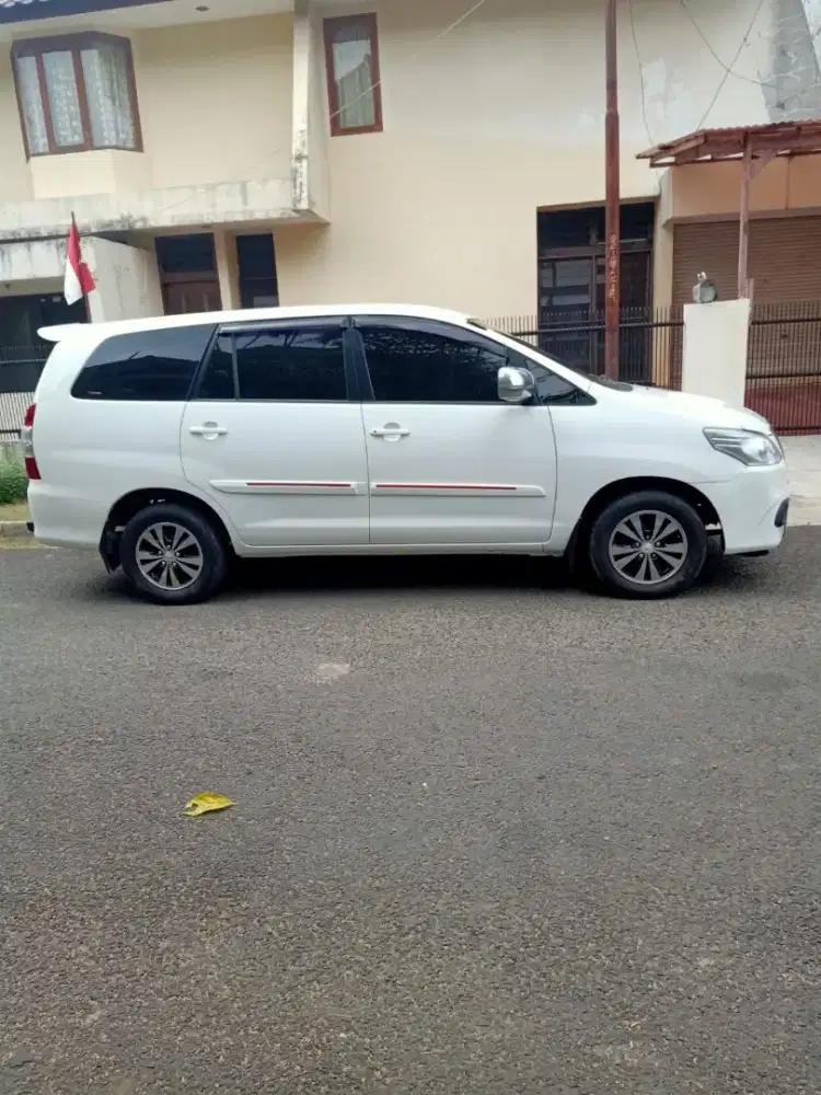Toyota kijang Innova bensin g manual