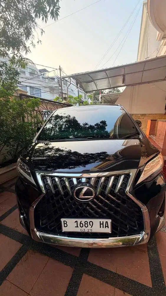 Alphard 3.5 Executive Lounge modif Lexus LM 2015