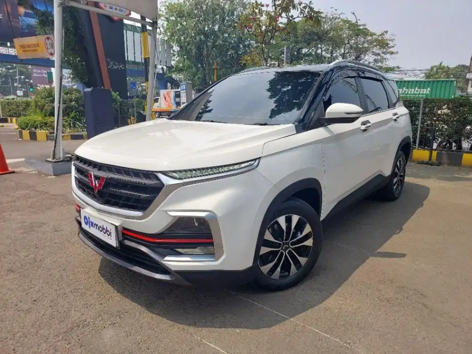 LOW DP Wuling Almaz 1.5 Exclusive 5-Seater Bensin-AT 2019 BMU