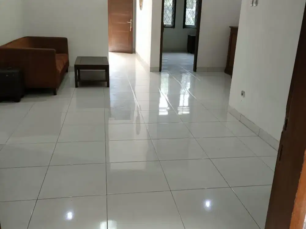 Rumah Nyaman Siap Huni di Batununggal Bandung