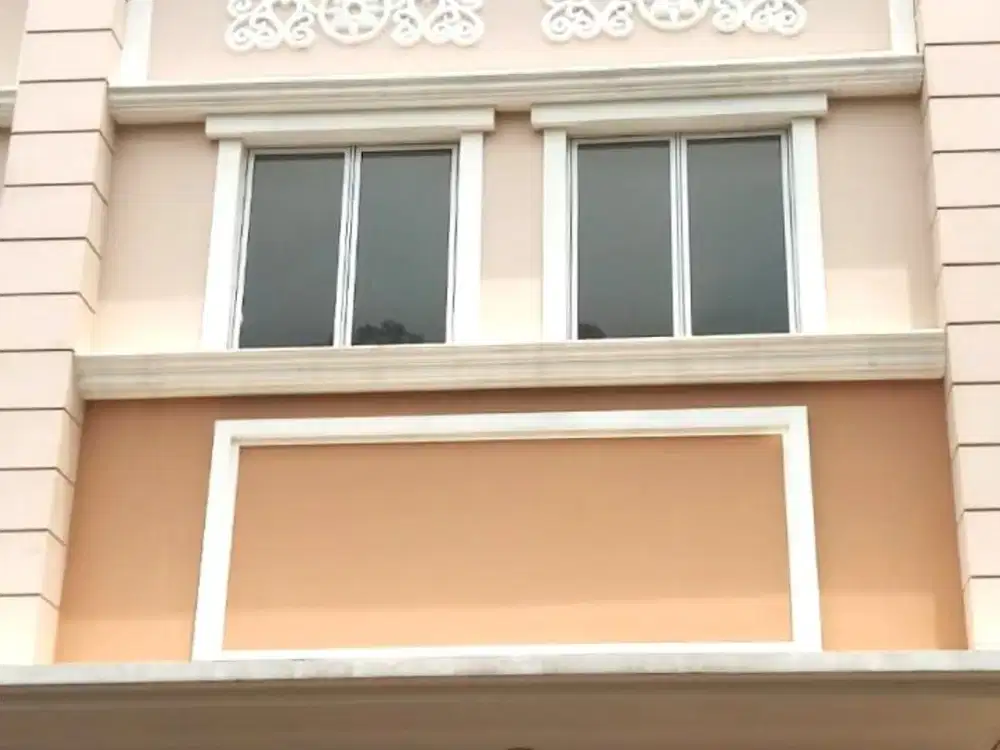 Ruko The Walk 3lt 5x14 70m Hadap Jalan Utama JGC Jakarta Garden City Cakung