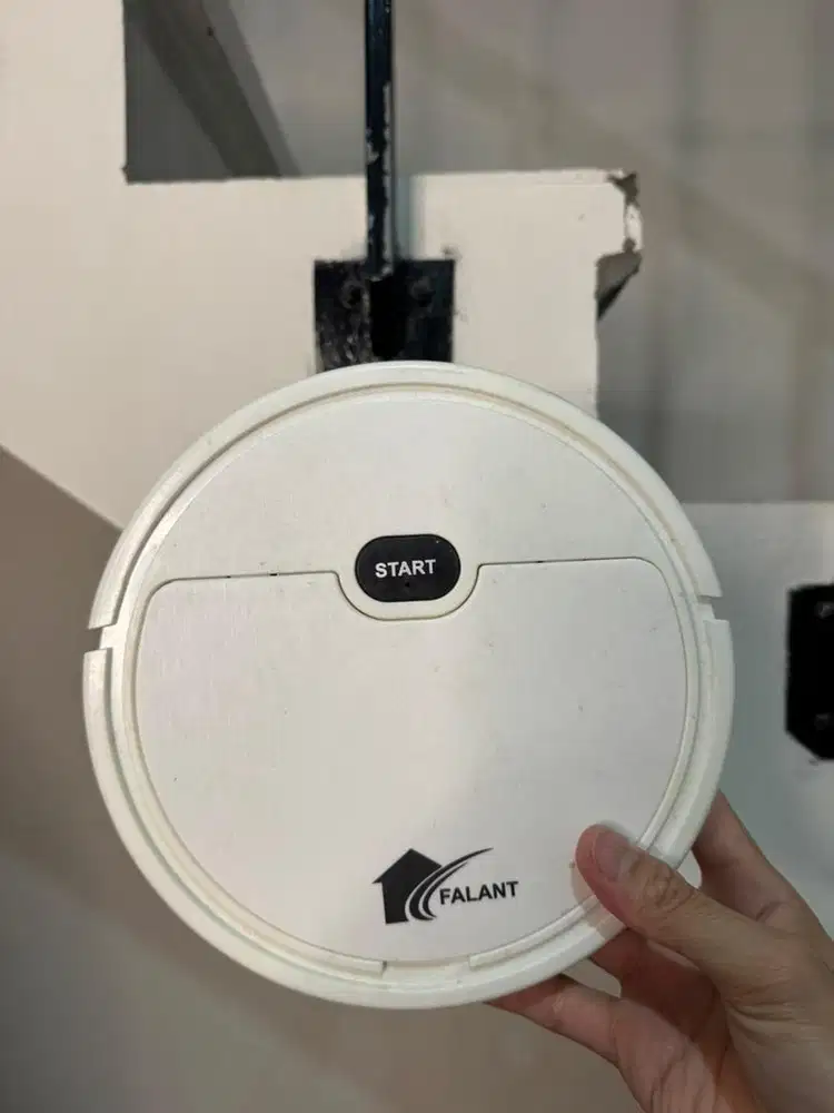 Pembersih Otomatis Mini Vacuum Cleaner Sapu Digital