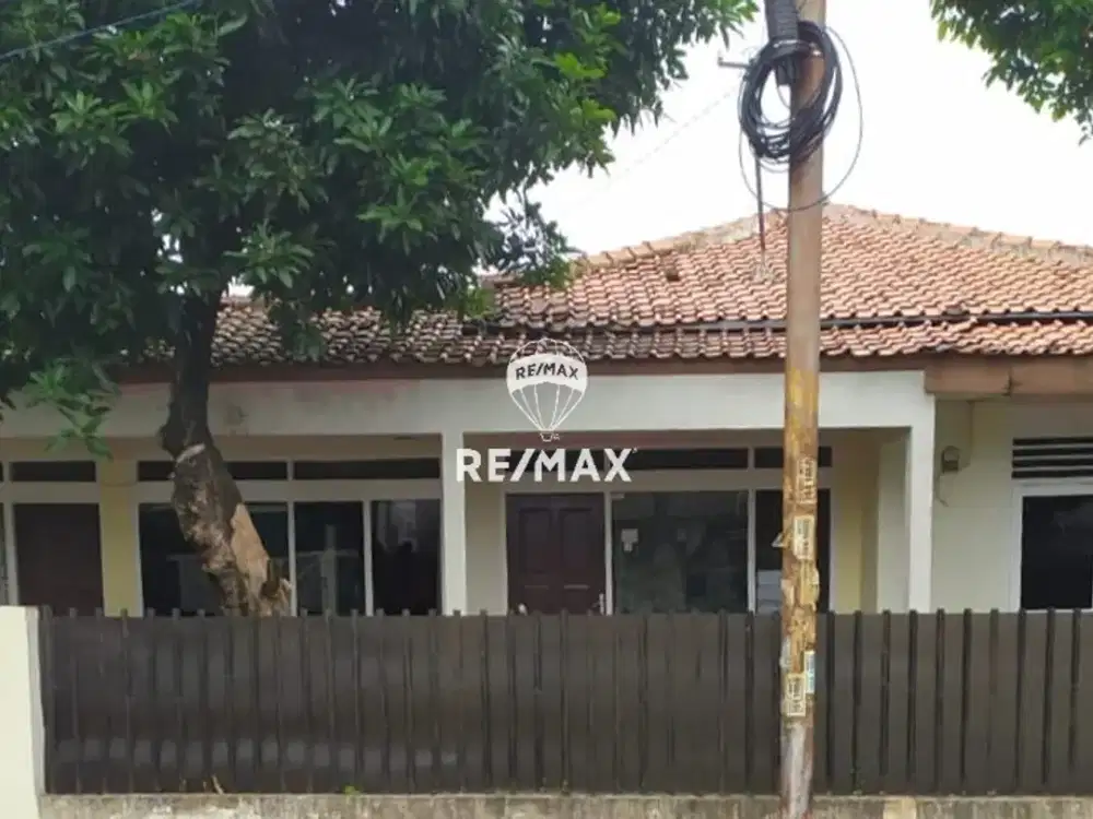 DIJUAL RUMAH TUA DI PESANGGRAHAN, BINTARO